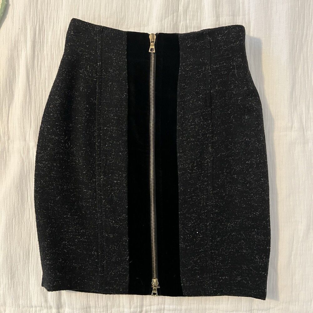 Mondi Grey Tweed Skirt Size 36  Black Velvet Panel Gold Front Zipper Vintage
